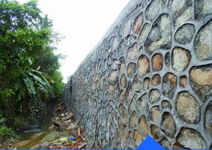 廣東省食品藥品職業(yè)技術(shù)學(xué)校圍墻修繕二期工程